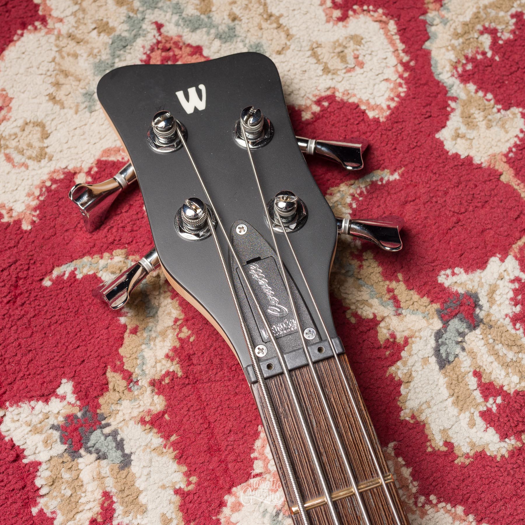 Warwick RockBass Corvette Basic, 4 - Solid White High Polish #001106-24 Segunda Mano