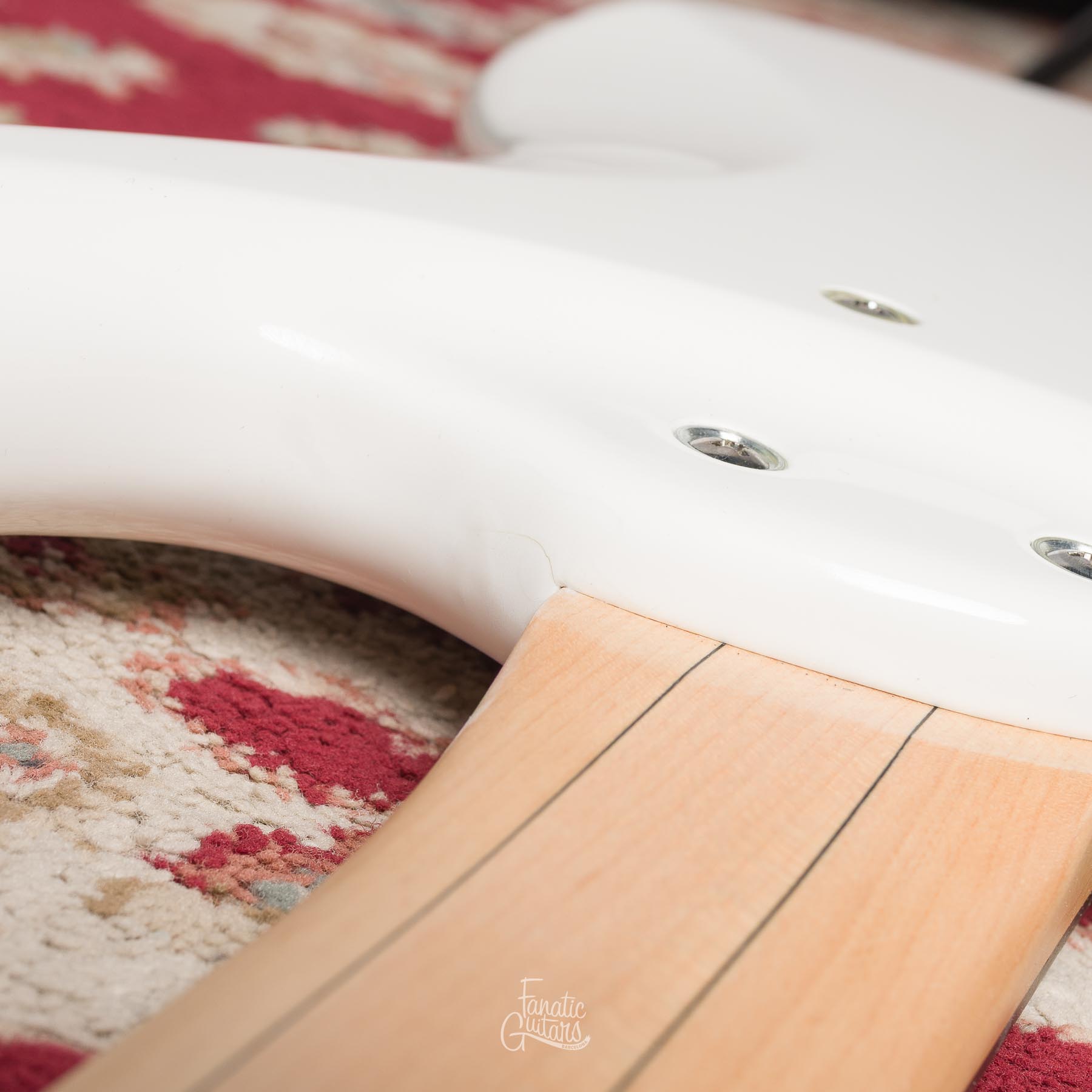 Warwick RockBass Corvette Basic, 4 - Solid White High Polish #001106-24 Segunda Mano