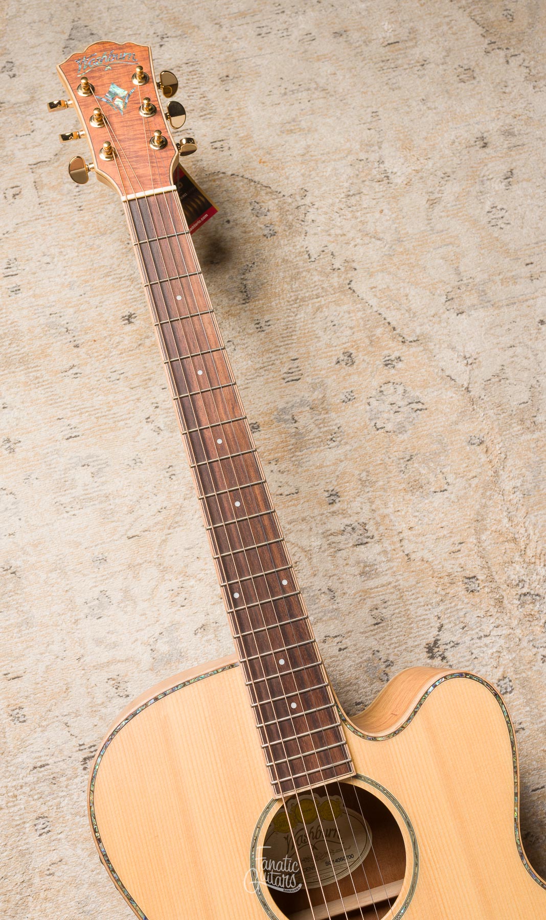 Washburn WJ55SCENS Willie K. Signature Guitarra Electroacústica