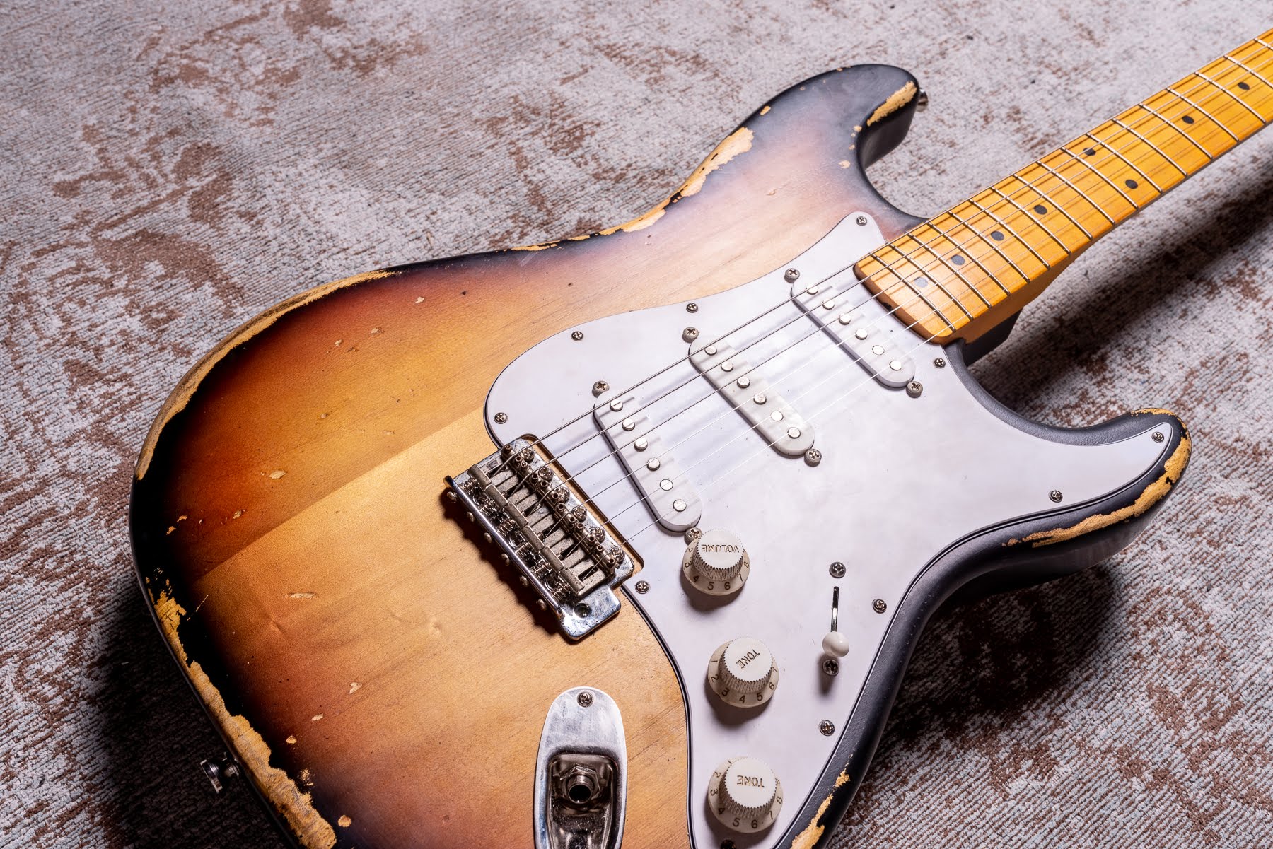 Rittenhouse Strat 2 tone Maple Neck