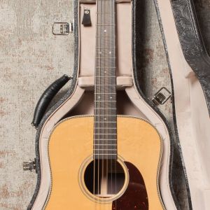 Santa Cruz Brad Paisley Pre War Model Guitar