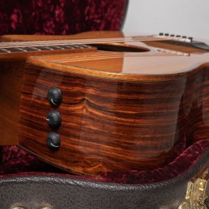 Taylor Custom GO Cutaway Electro Acústica