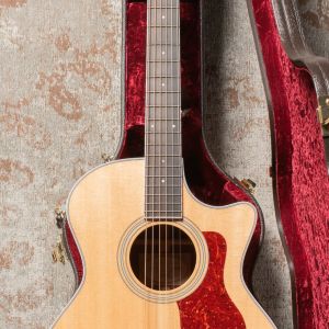 Taylor 414ce V-Class