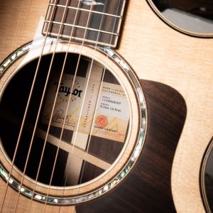 Taylor 812ce 12-Fret V-Class