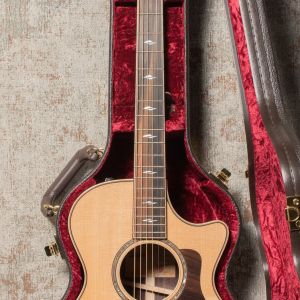 Taylor 812ce 12-Fret V-Class
