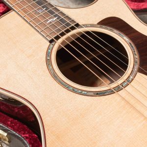 Taylor 812ce 12-Fret V-Class