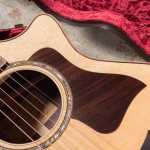 Taylor 812ce 12-Fret V-Class