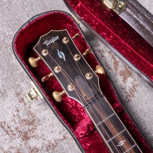 Taylor Builder's Edition 816ce, V-Class