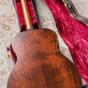 Taylor 326ce V-Class