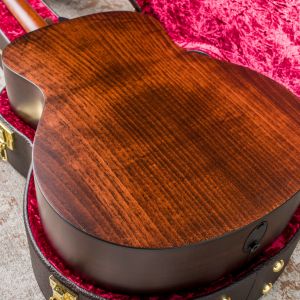 Taylor 326ce V-Class