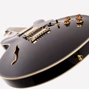 Vintage VSA500 ReIssued - Gloss Black