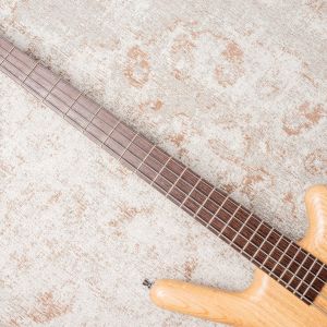 War­wick Pro Series Cor­vette $$ 4 Natural