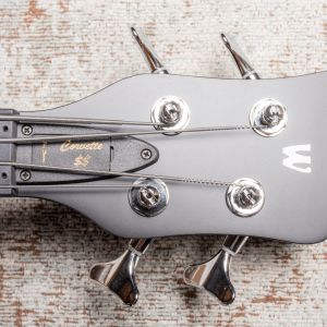 War­wick Pro Series Cor­vette $$ 4 Natural